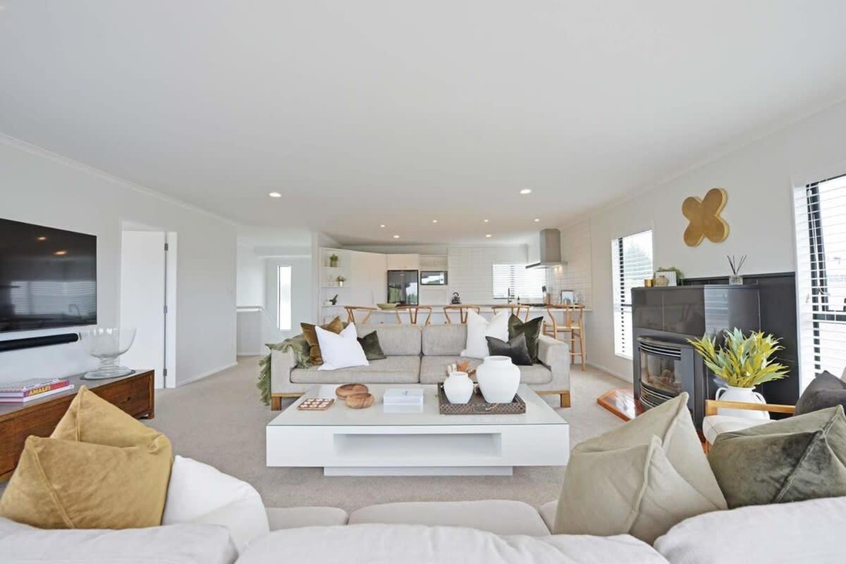 Villa Escape To High End Comforts On Riverton à Mount Maunganui Extérieur photo