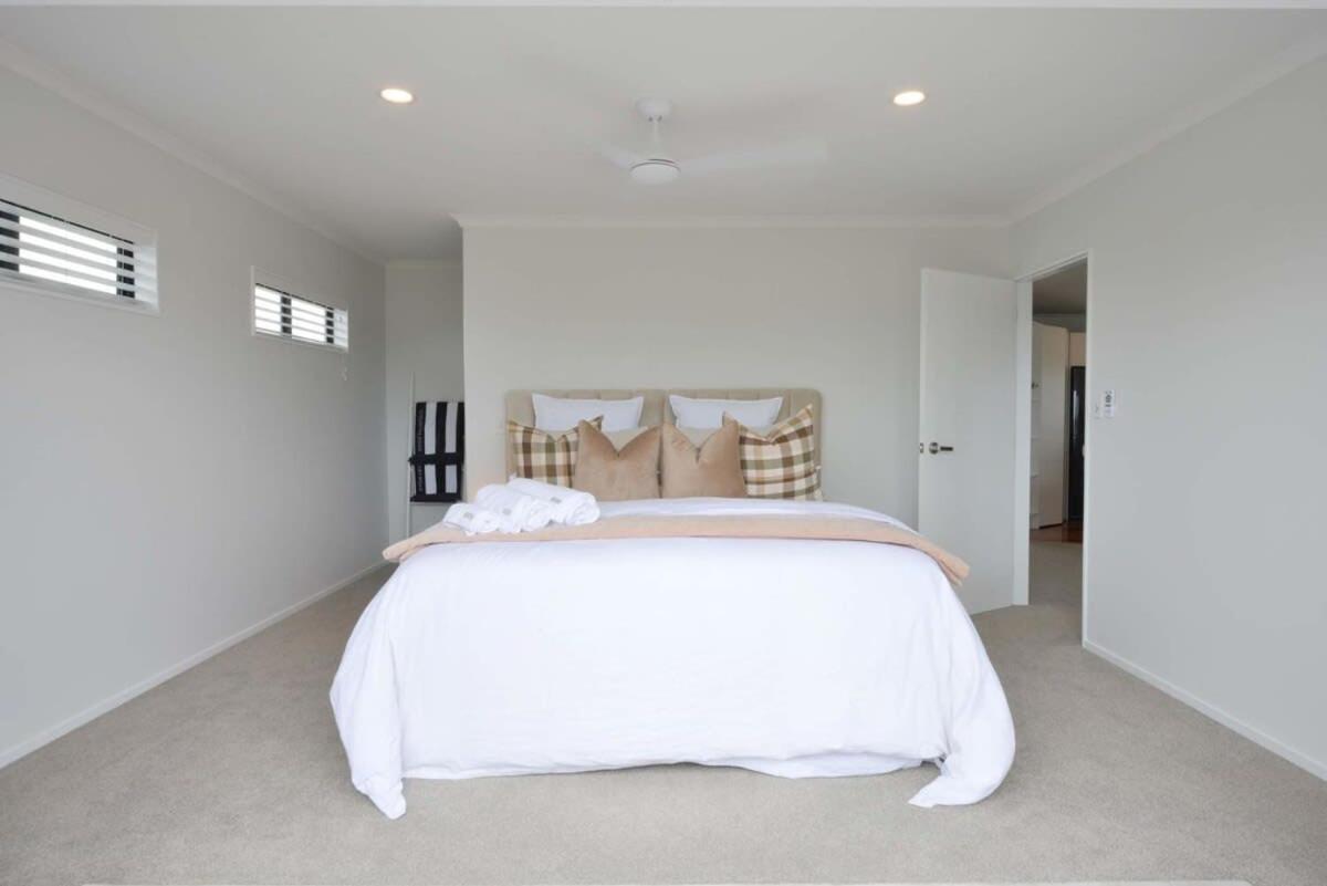 Villa Escape To High End Comforts On Riverton à Mount Maunganui Extérieur photo