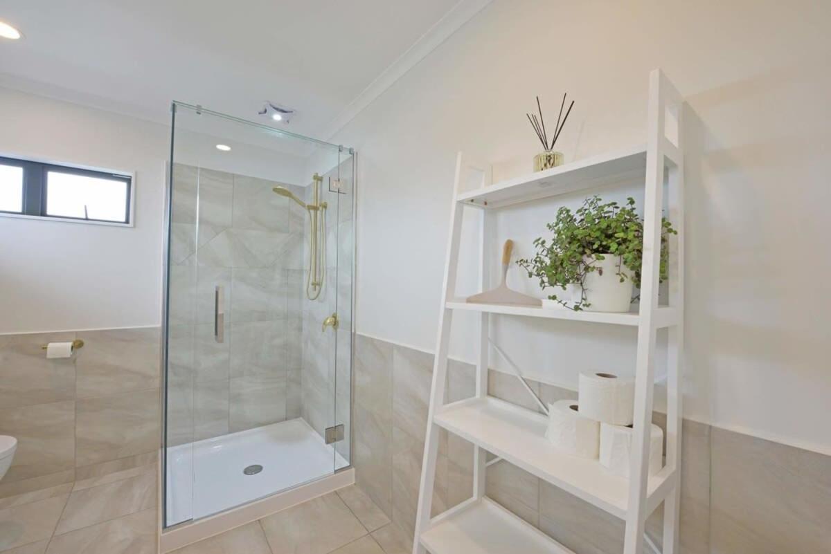 Villa Escape To High End Comforts On Riverton à Mount Maunganui Extérieur photo