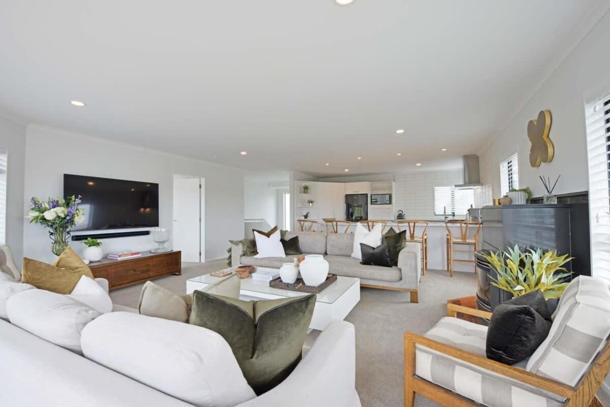 Villa Escape To High End Comforts On Riverton à Mount Maunganui Extérieur photo