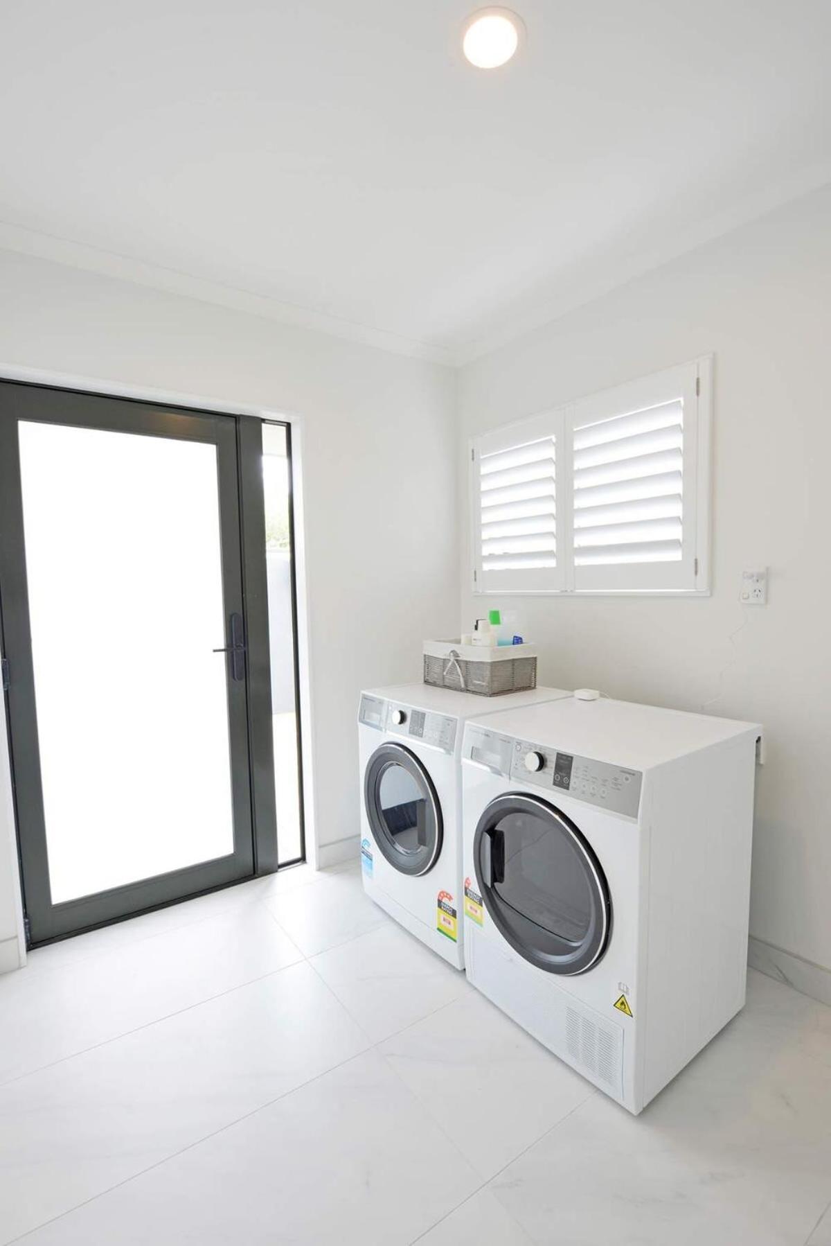 Villa Escape To High End Comforts On Riverton à Mount Maunganui Extérieur photo